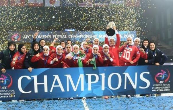 Οκτώ μέλη γυναικείας ομάδας του Ιράν είναι… άντρες σε εξέλιξη